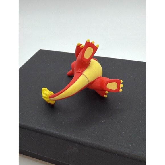 Charmeleon Red Yellow Nintendo Pokemon Tomy Mini Figure Fig 1.5" - Picture 5 of 5